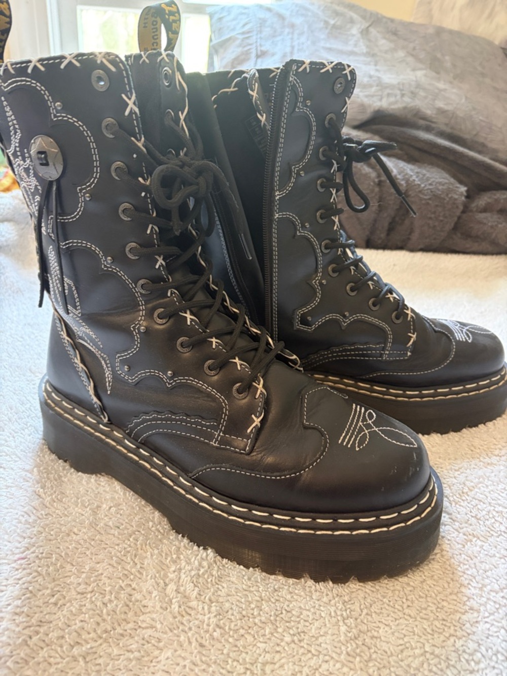 Dr. Martens Jadon Gothic Americana platform boots - Picture 4 of 5